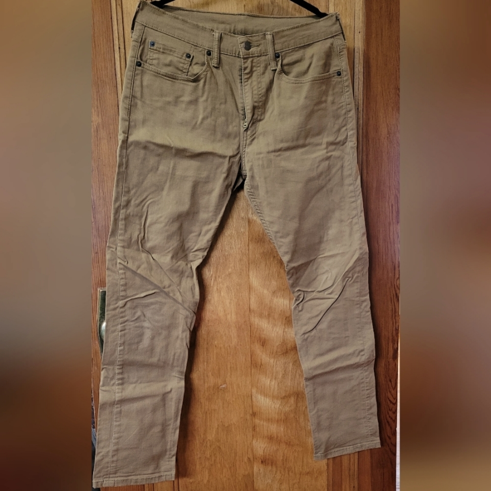 Levi's